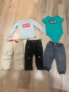 Levi's Gray Long Sleeve Tee with Red Logo & Teal Infant Bodysuit